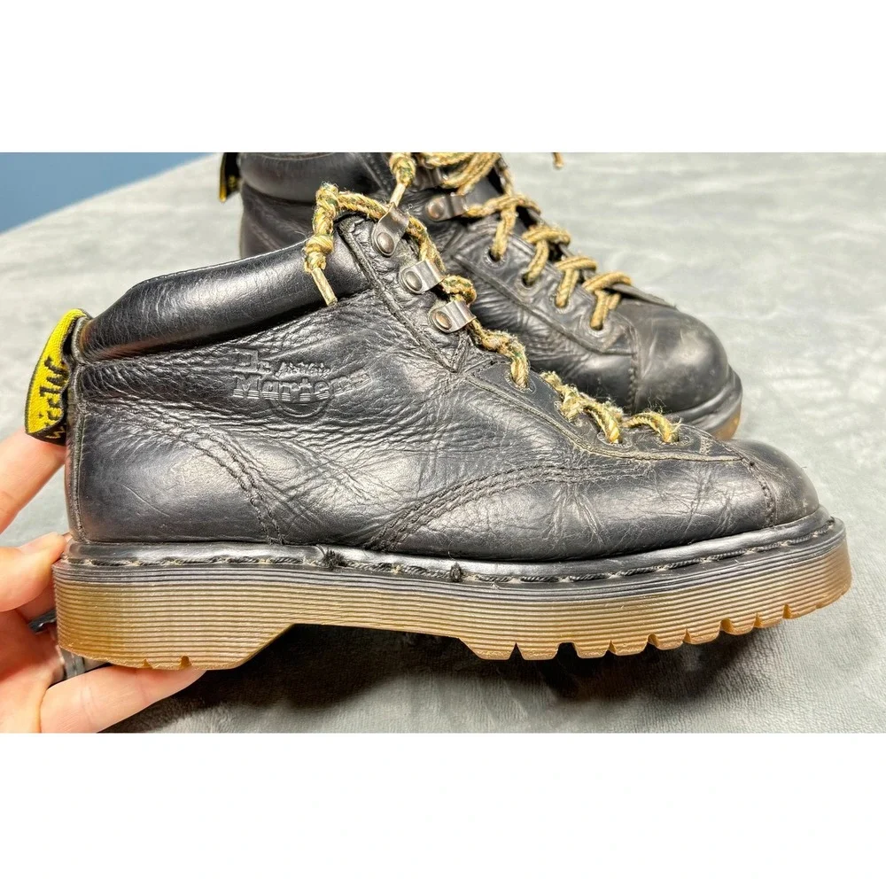 Dr Martens Boots Womens UK6 US8-8.5 Black Leather Bouncing Soles England Grunge